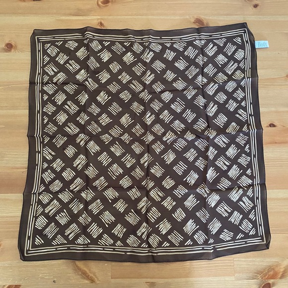 LOFT Accessories - VTG Loft Ann Taylor Brown Cream Abstract Hatch Mark Print 100% Silk Square Scarf